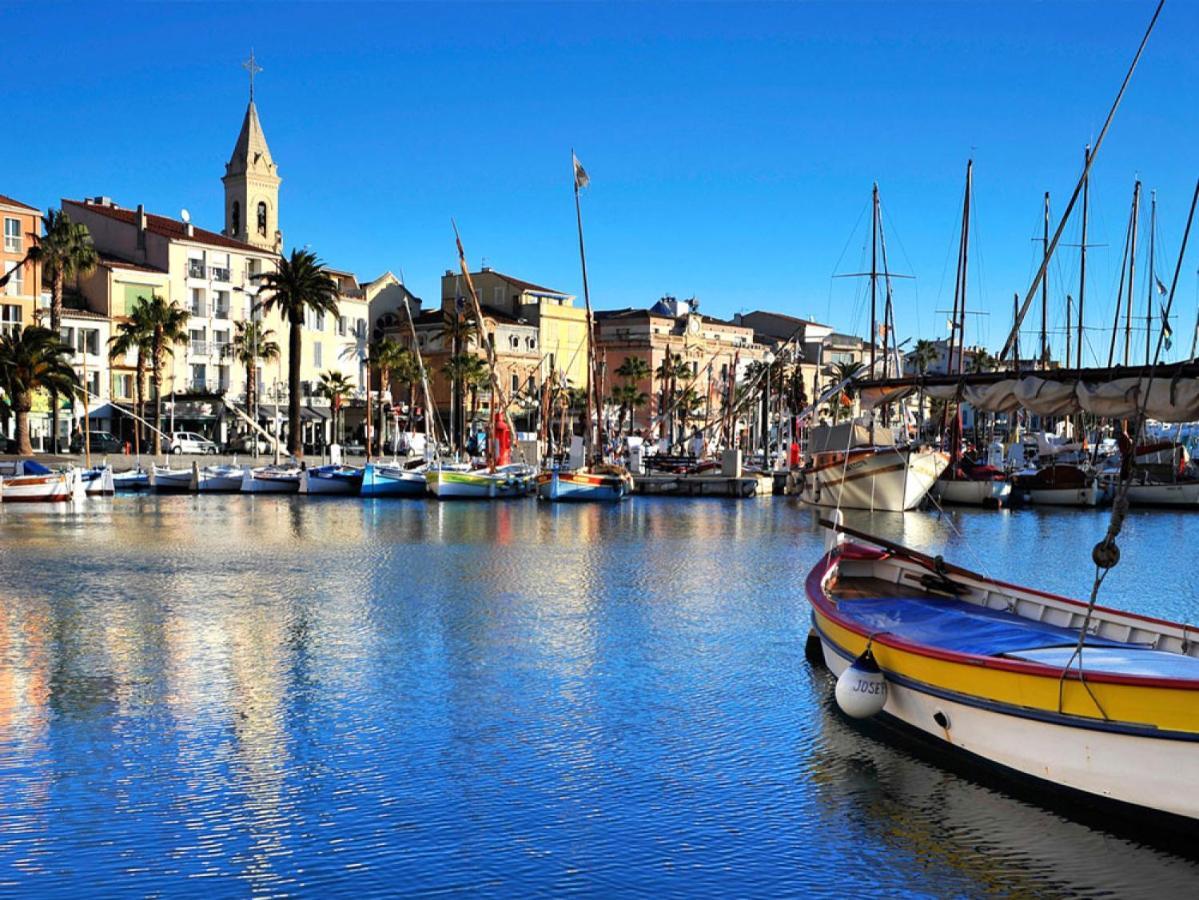 Escapade A Sanary, Au Coeur Du Village, 200M Du Port,Clim,Wifi,Parking Экстерьер фото